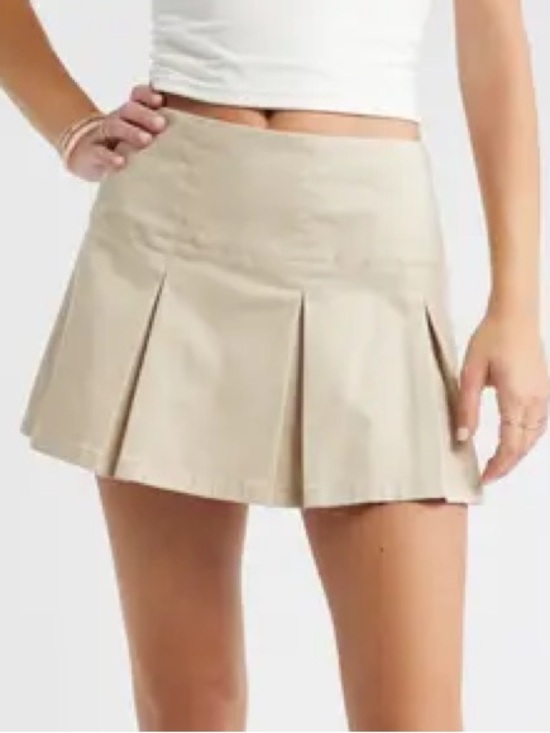 BP. Dresses & Skirts - BP. Preppy Pleated Miniskort in Cream